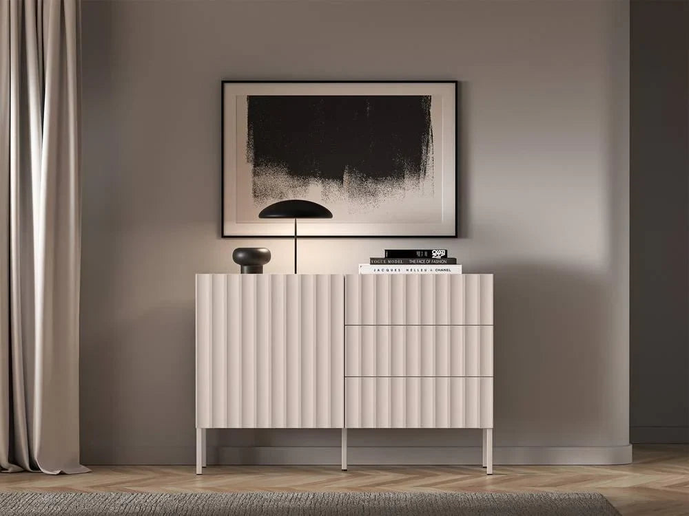 Een dressoir met lades in de woonkamer? Zo richt je het in