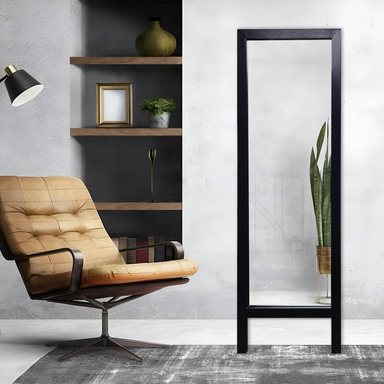 kalune-design-staande-spiegelcheval-zwart-hout-spiegels-decoratie1