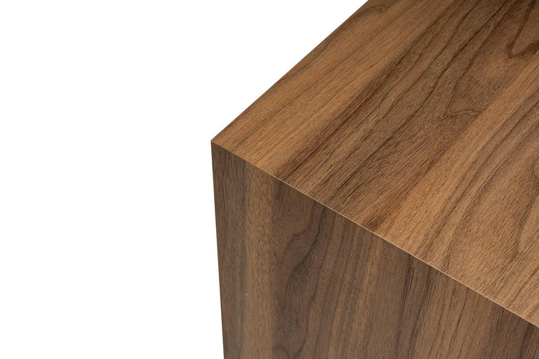 Küp bijzettafel