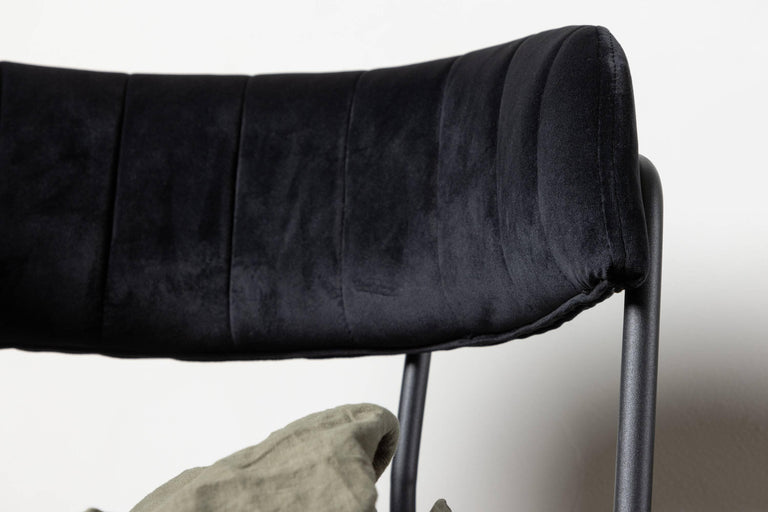 naduvi-collection-barstoel-jett-velvet-zwart-53x49x97-velvet-stoelen-fauteuils-meubels5