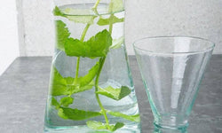 urban-natureculture-karaf-beldi-transparant-gerecycled-glas-glaswerk-koken-tafelen2