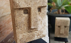 Masker op standaard Tribal