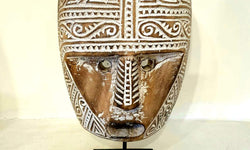 Masker op standaard Ubud