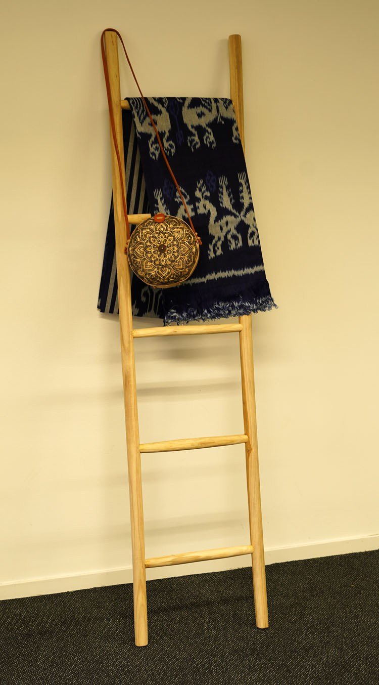 Sierladder Lia
