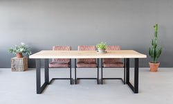 Eettafel Edwin x-poot