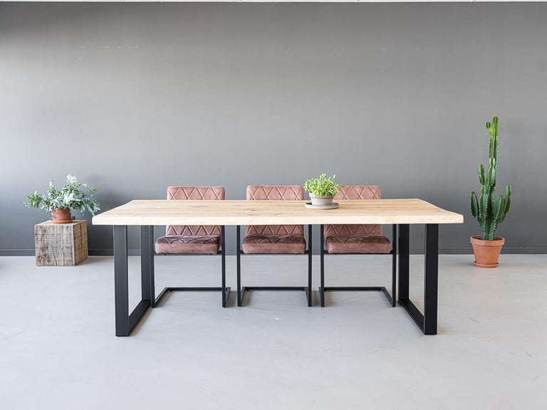 Eettafel Edwin x-poot