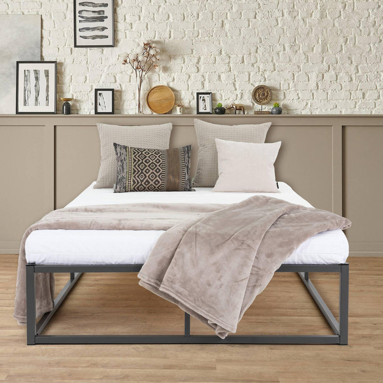 Bedframe Peter 120 x 200 cm