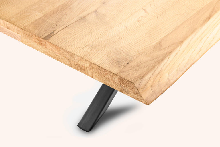 Eettafel Livia eikenhout